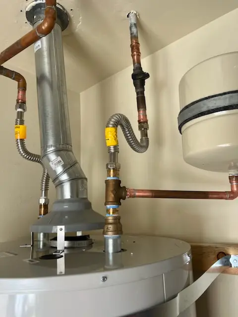 Water heater installation and plumbing repair in Oro Valley